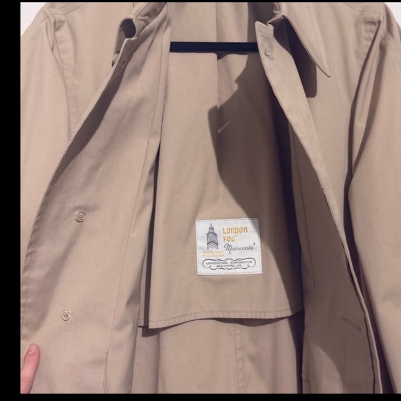 Classic vintage London Fog foggy day main coat tan Trench coat| women L-XL|men M - Picture 4 of 4